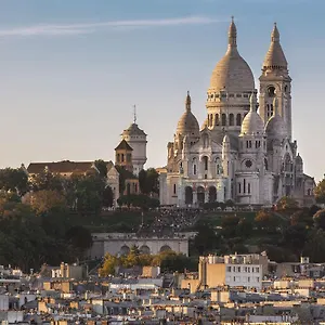  Appartement Abbesses Montmartre France